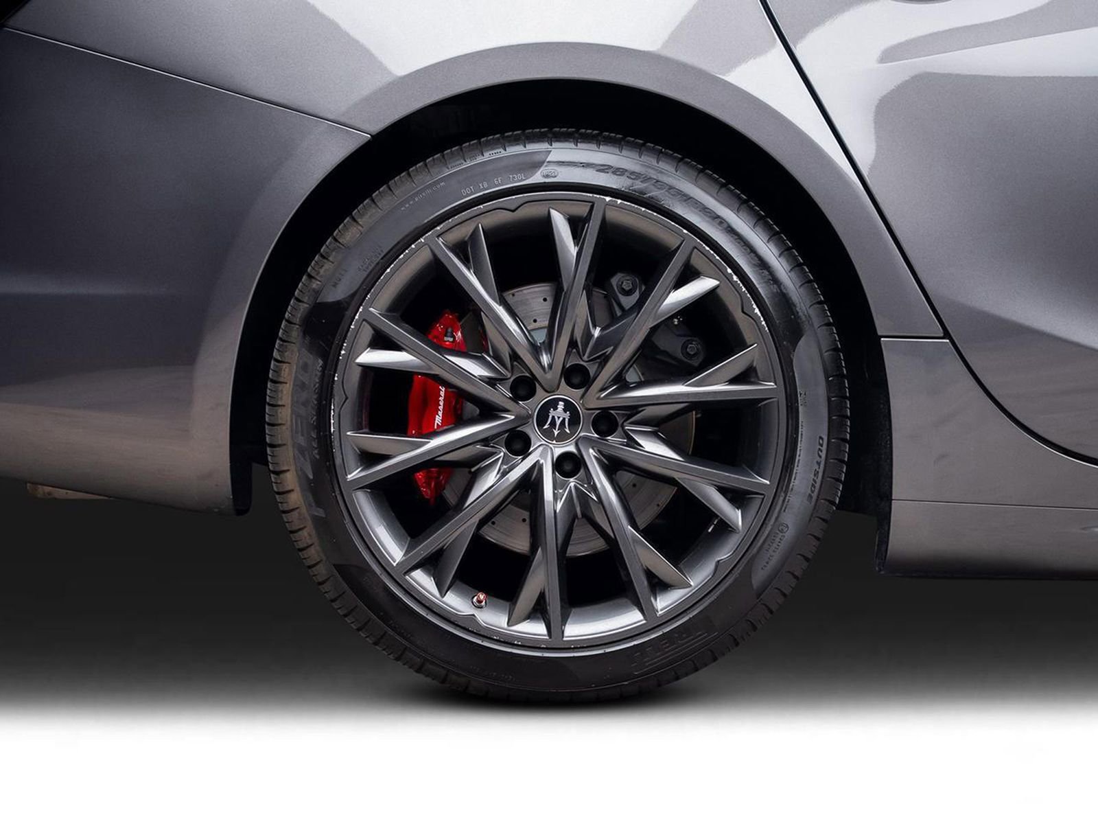 Used 2022 Maserati Ghibli Modena RWD image 31