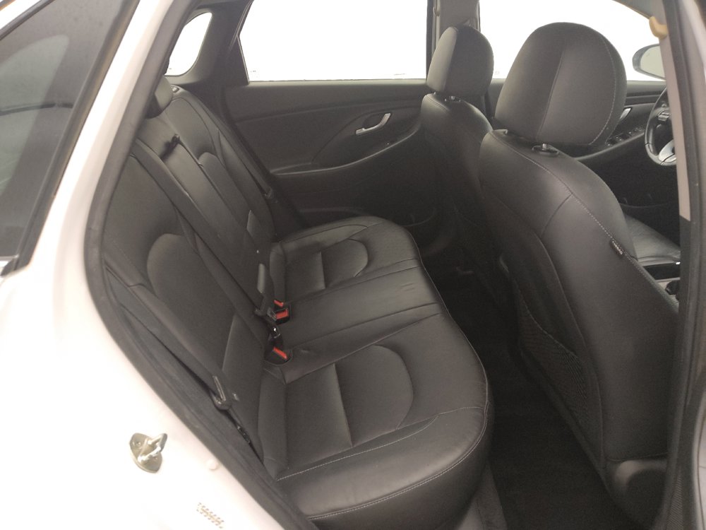 Used 2019 Hyundai Elantra GT w/ Style Package 02 FWD image 19