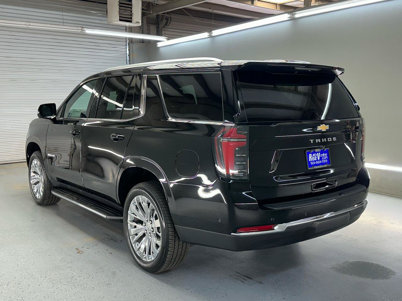 Used 2025 Chevrolet Tahoe LS w/ LPO, Chrome Package AWD/4WD image 6