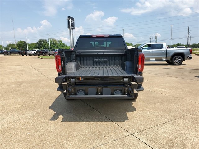 New 2026 GMC Sierra 1500 SLT image 8