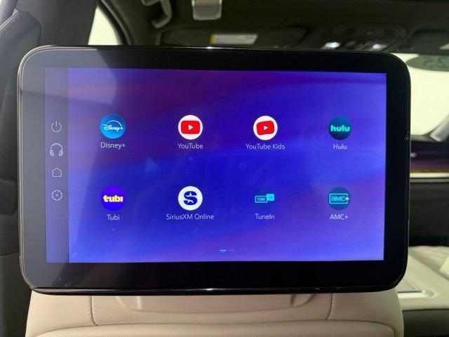 Used 2025 Cadillac Escalade Sport Platinum w/ LPO, Floor Liner Package AWD/4WD image 19