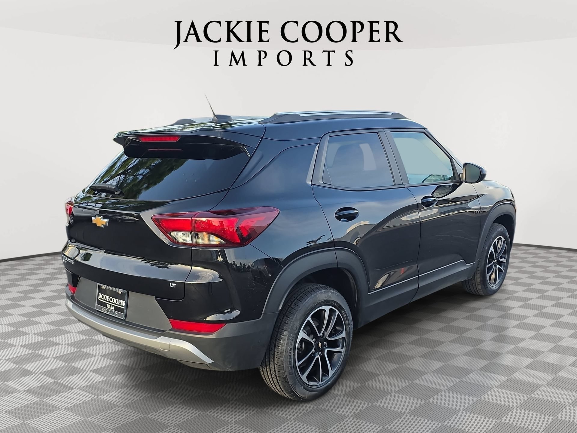 Used 2025 Chevrolet TrailBlazer LT AWD/4WD image 5