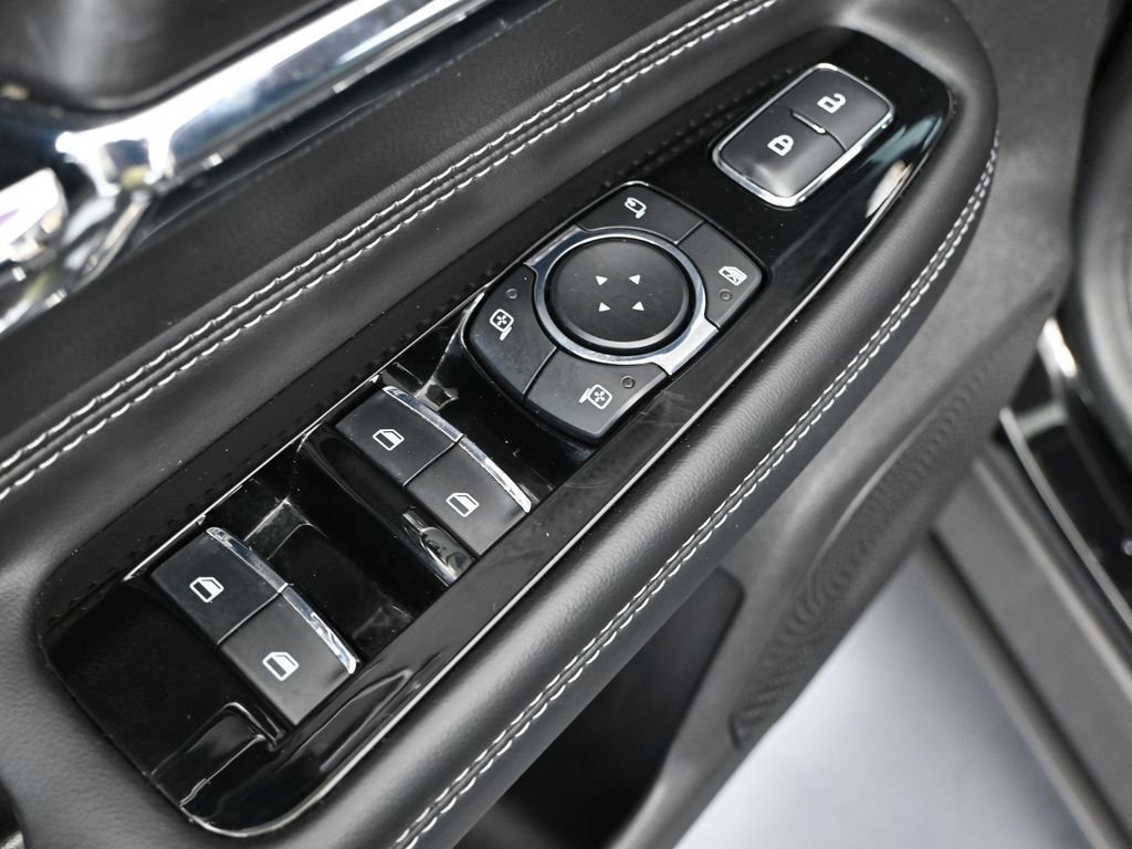 Used 2024 Lincoln Corsair Premiere image 19