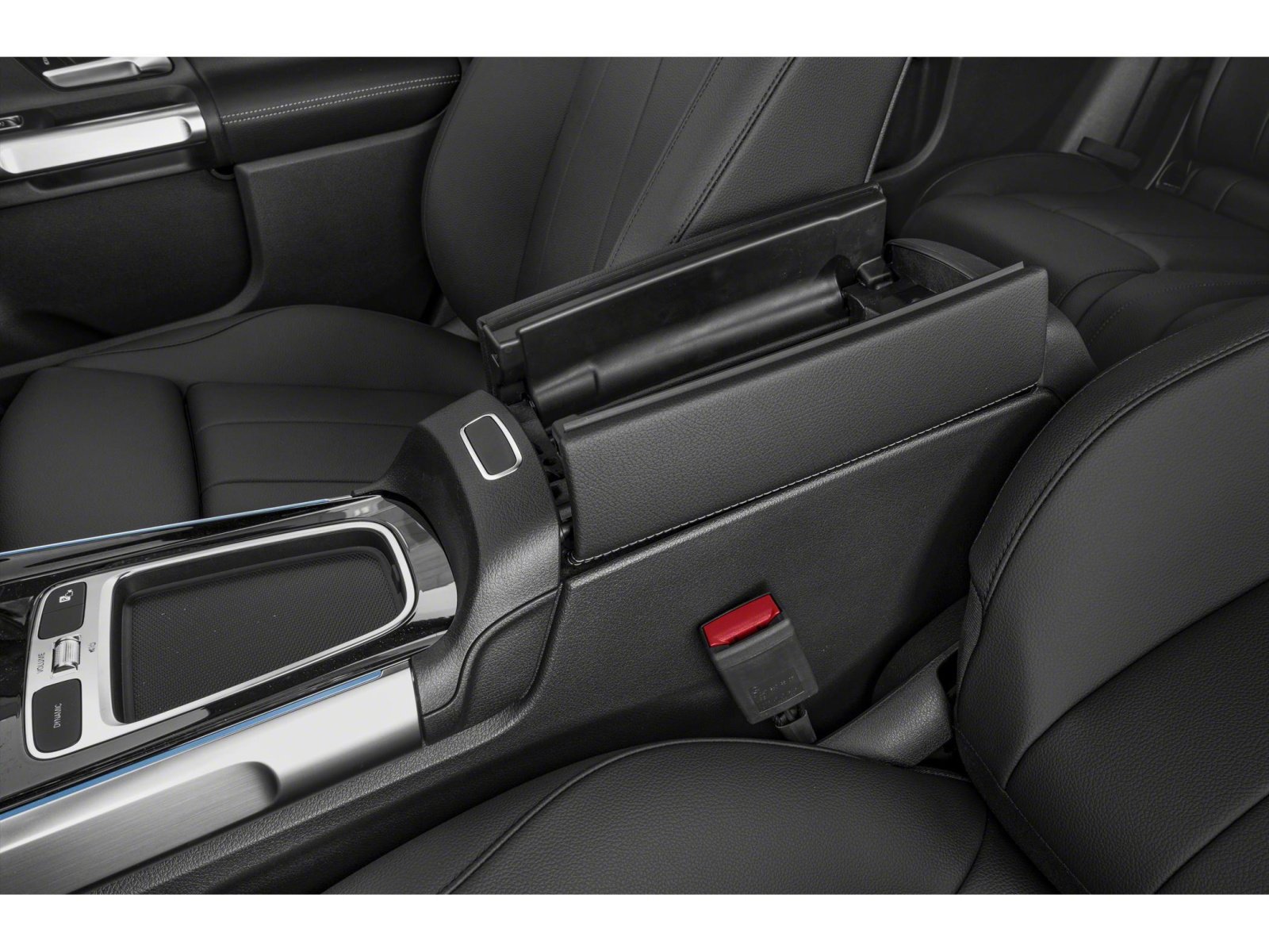 New 2026 Mercedes-Benz GLB 250 4MATIC image 9