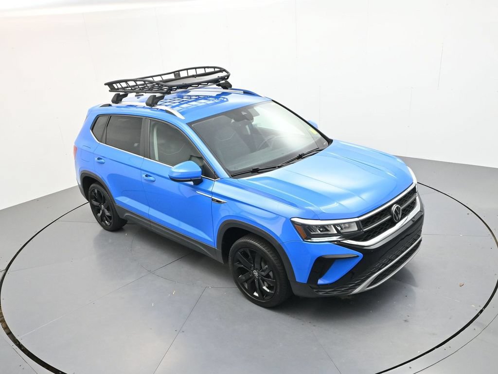 Used 2023 Volkswagen Taos SE w/ Black Wheel Package FWD image 16