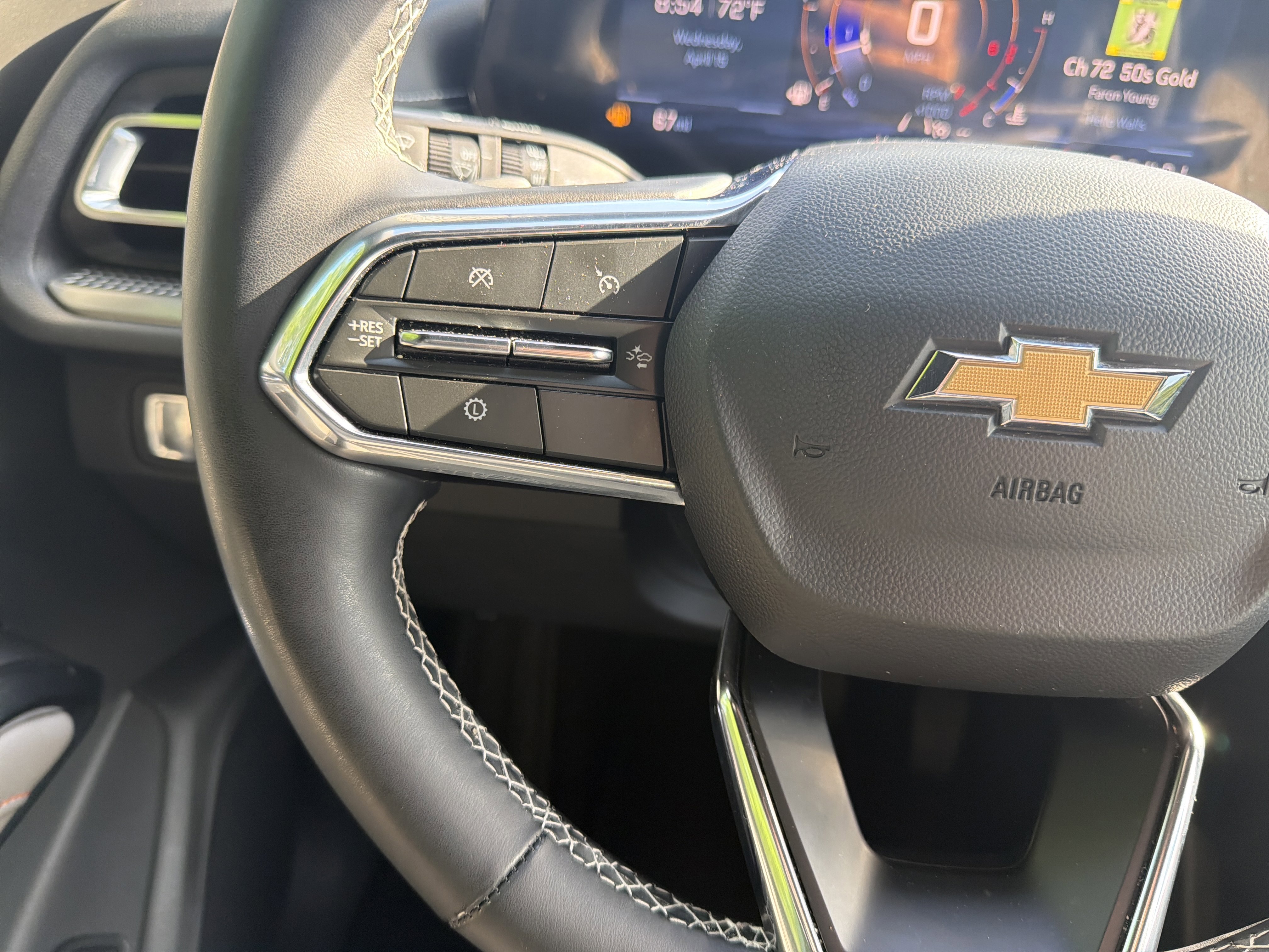 Used 2025 Chevrolet Traverse LT w/ Driver Confidence Package image 19