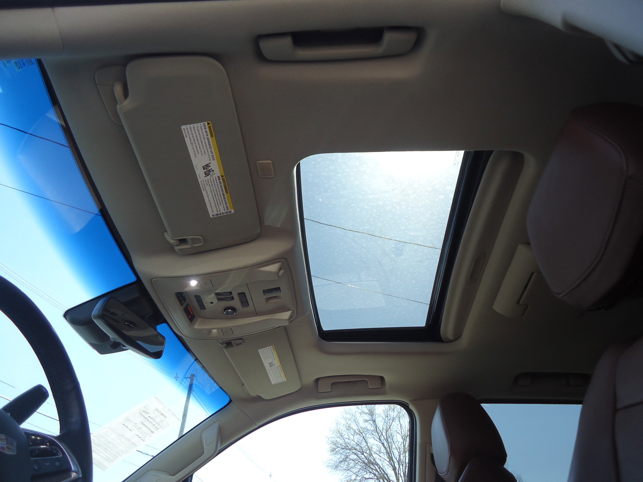 Used 2019 Cadillac Escalade Premium Luxury image 36