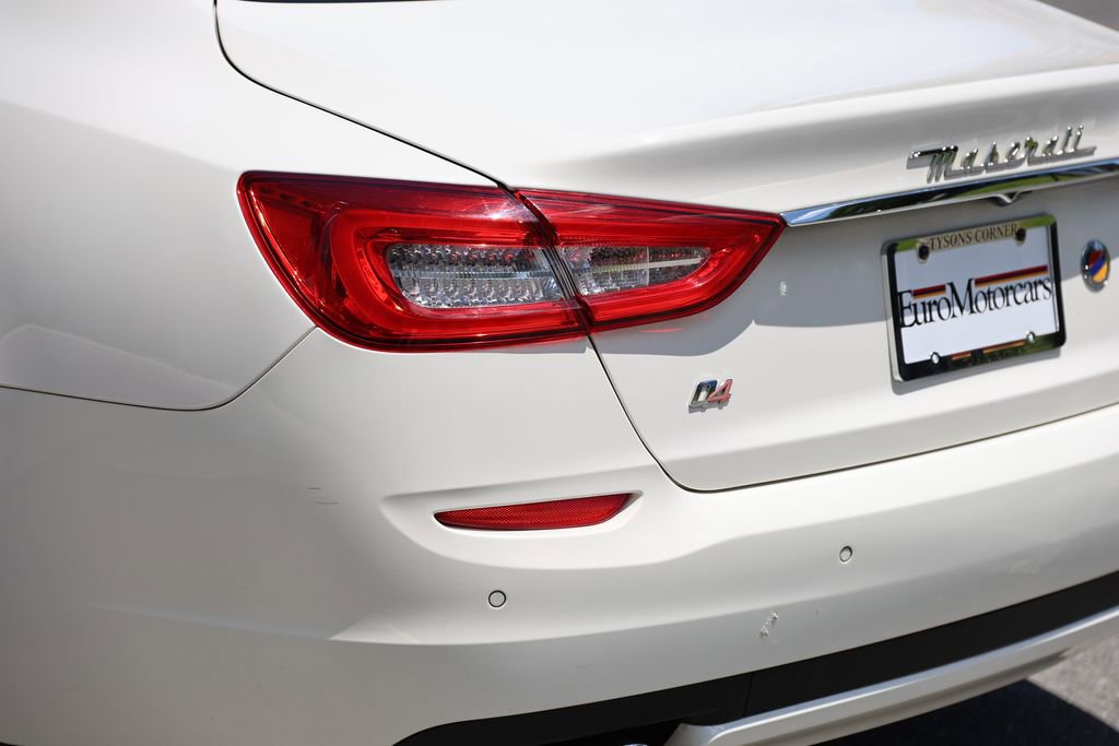 Used 2016 Maserati Quattroporte S Q4 AWD/4WD image 7