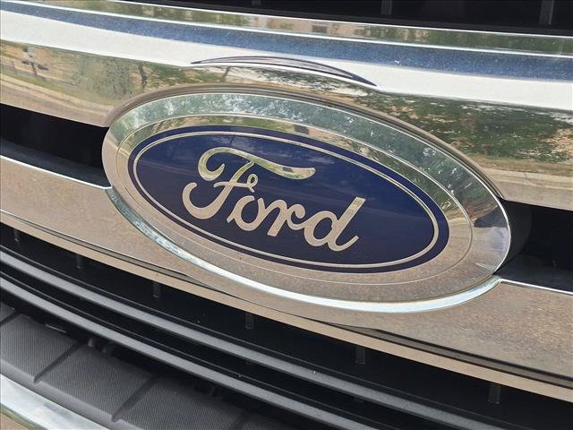 Used 2017 Ford F250 XL w/ STX Appearance Package AWD/4WD image 9