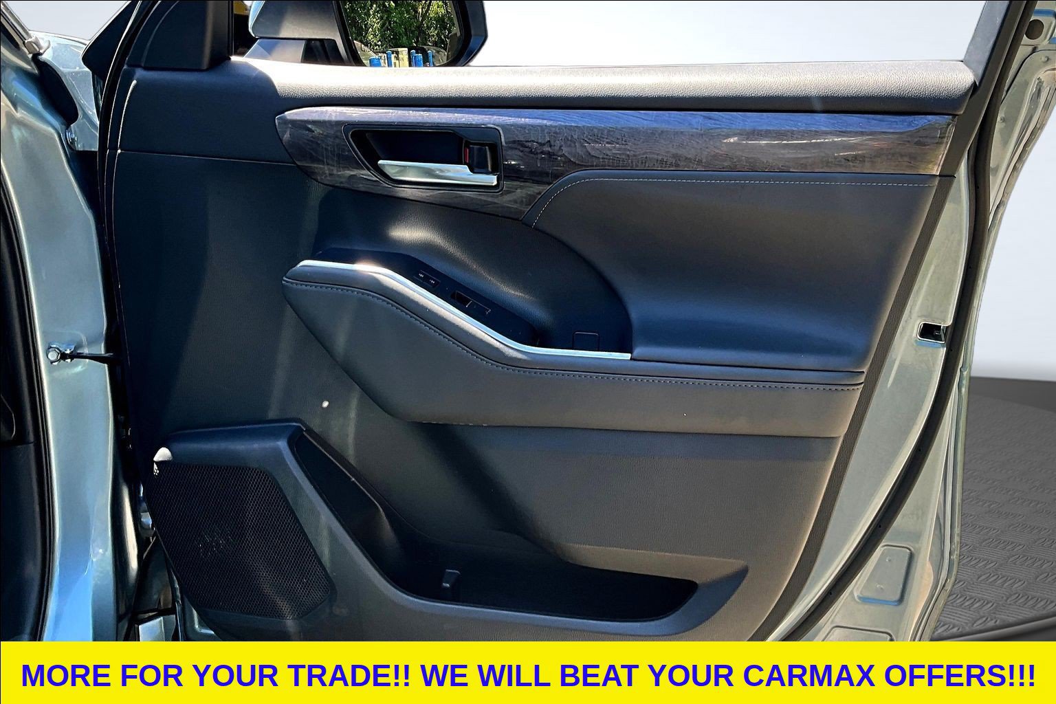 Used 2022 Toyota Highlander Platinum AWD/4WD image 31