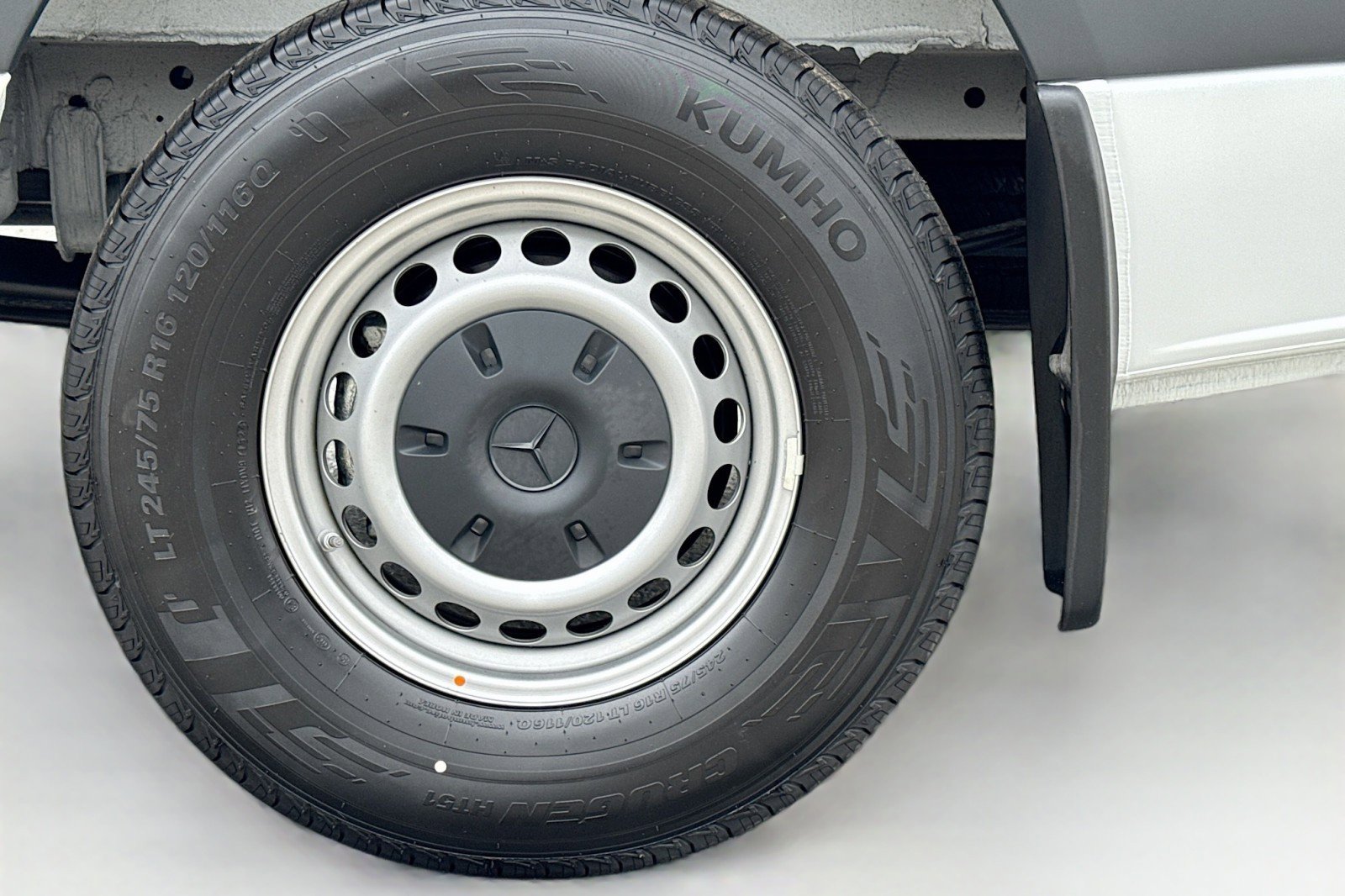 New 2025 Mercedes-Benz Sprinter 2500 image 24