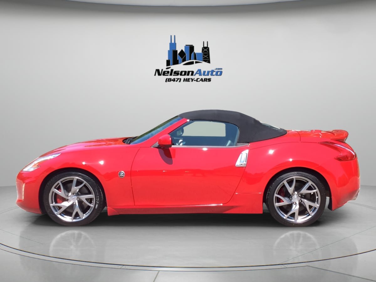 Used 2015 Nissan 370Z Touring Sport RWD image 9