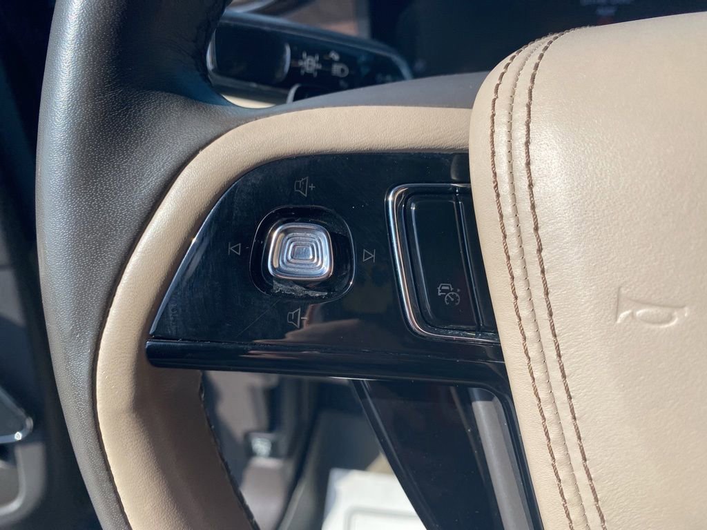 Used 2021 Lincoln Aviator Reserve w/ Equipment Group 201A RWD image 16