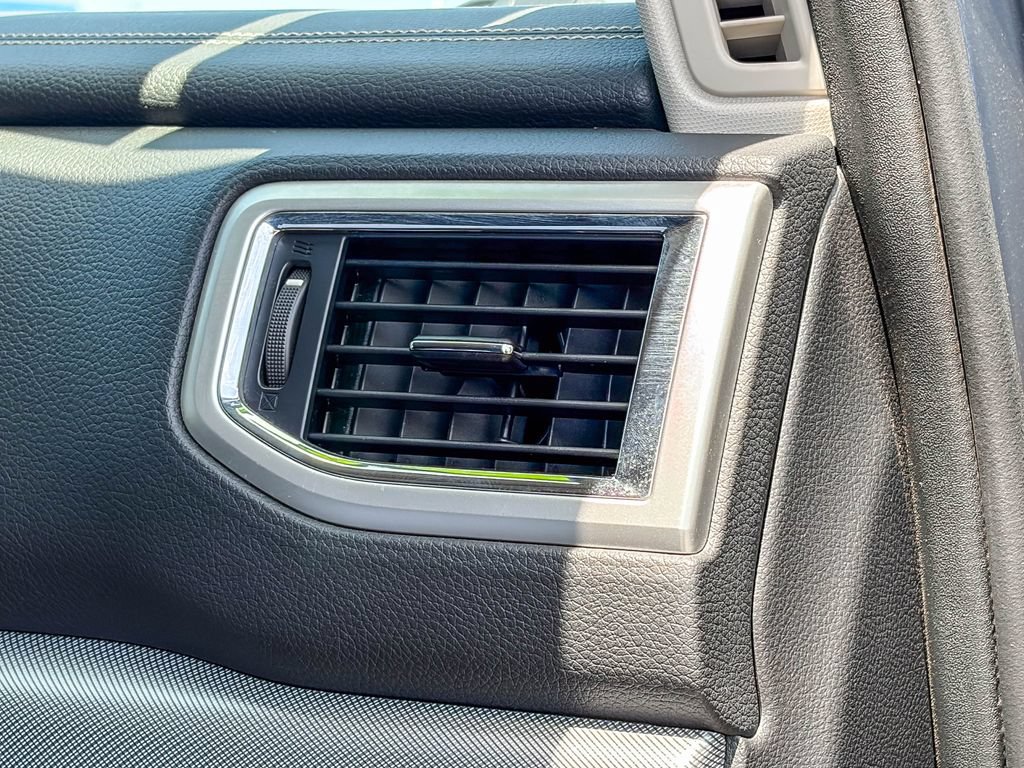 Used 2019 Nissan Titan PRO-4X w/ Pro-4x Convenience Package AWD/4WD image 41