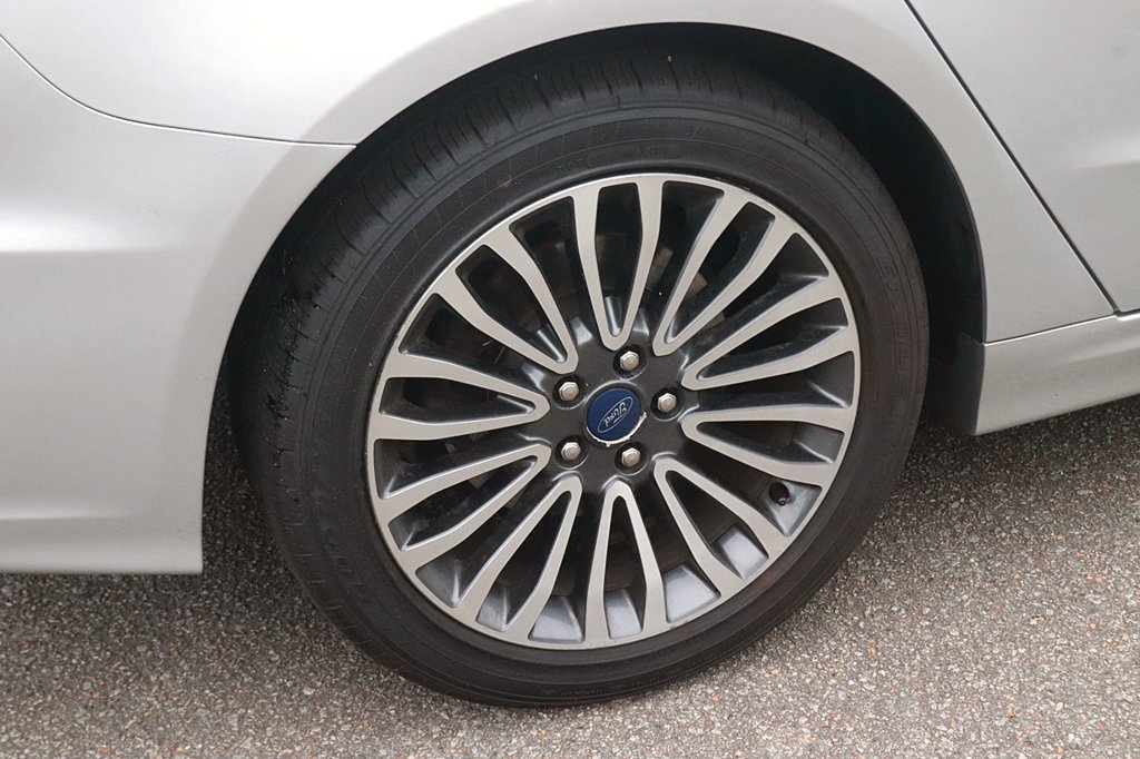 Used 2019 Ford Fusion Titanium AWD/4WD image 8