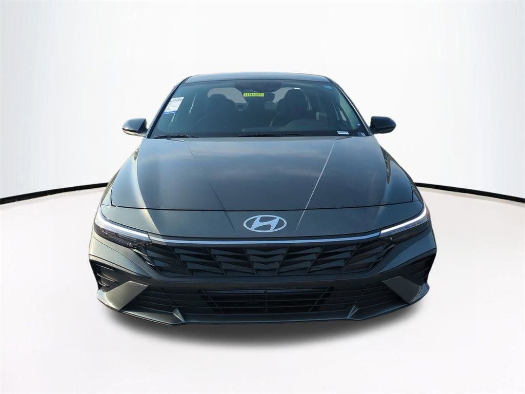 New 2026 Hyundai Elantra Sport w/ Cargo Package image 3