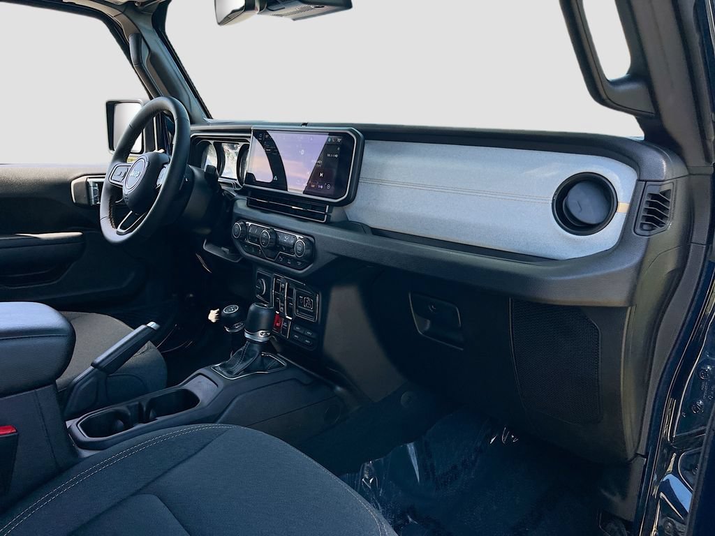 Certified 2025 Jeep Gladiator Sport AWD/4WD image 28