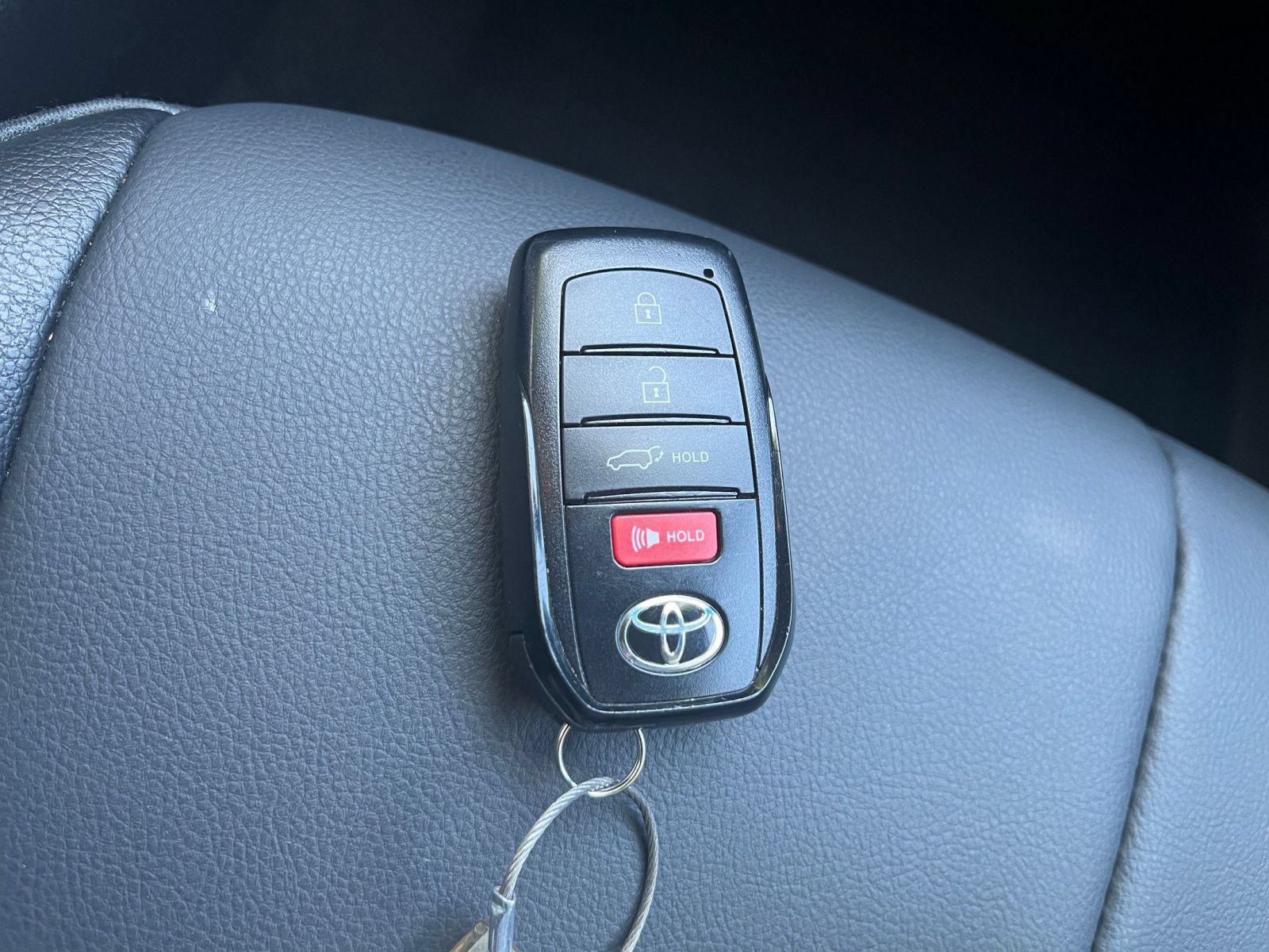 Used 2025 Toyota Highlander XSE AWD/4WD image 20