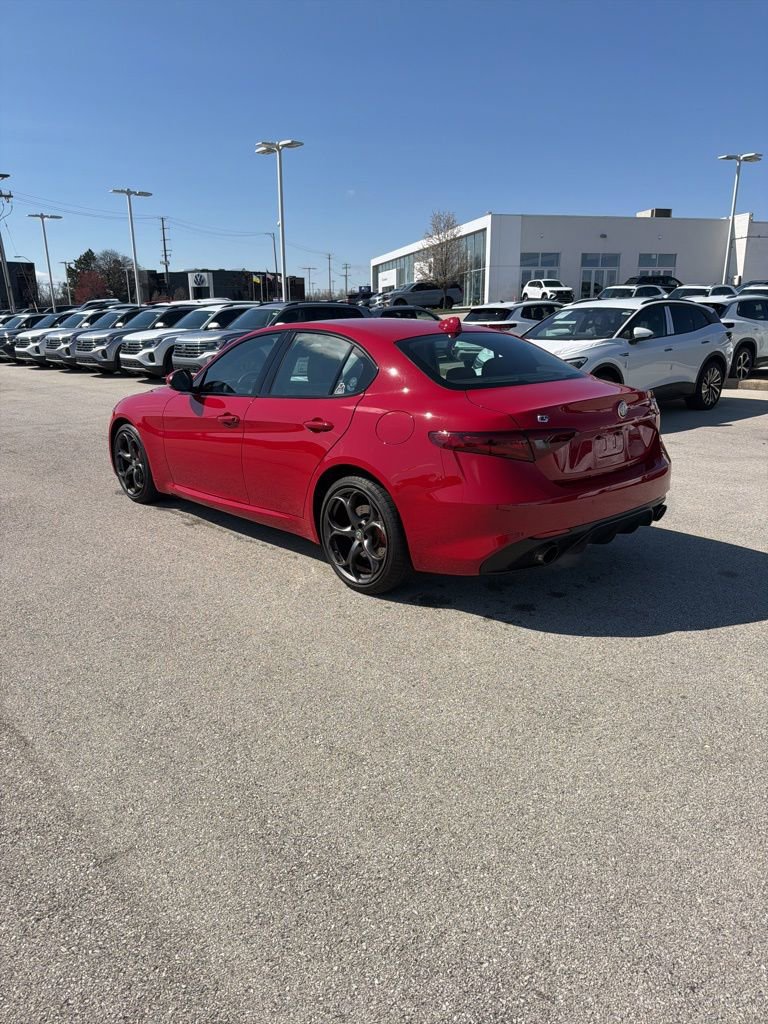 Used 2019 Alfa Romeo Giulia Ti Sport w/ Quick Order Package 22S Sport image 4