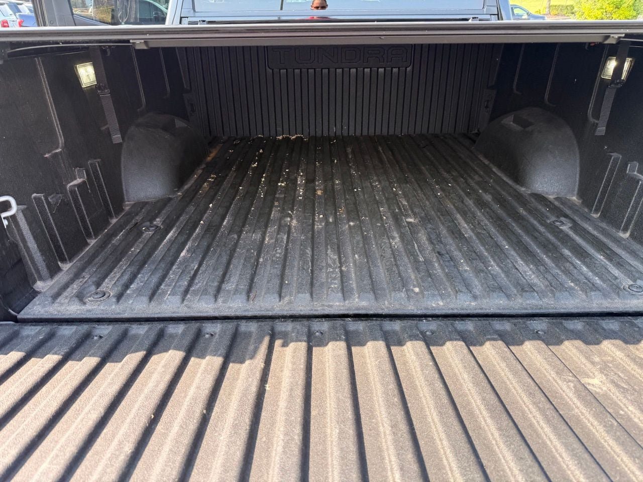 Used 2025 Toyota Tundra Limited AWD/4WD image 12