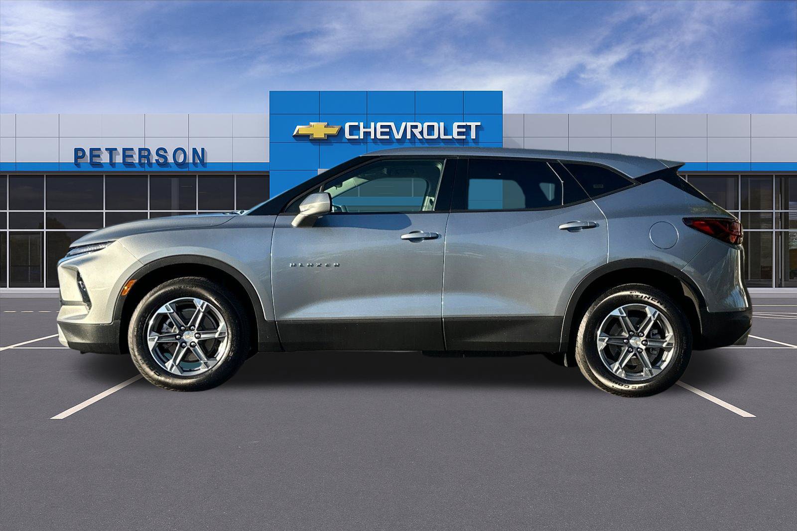 Used 2025 Chevrolet Blazer LT AWD/4WD image 7
