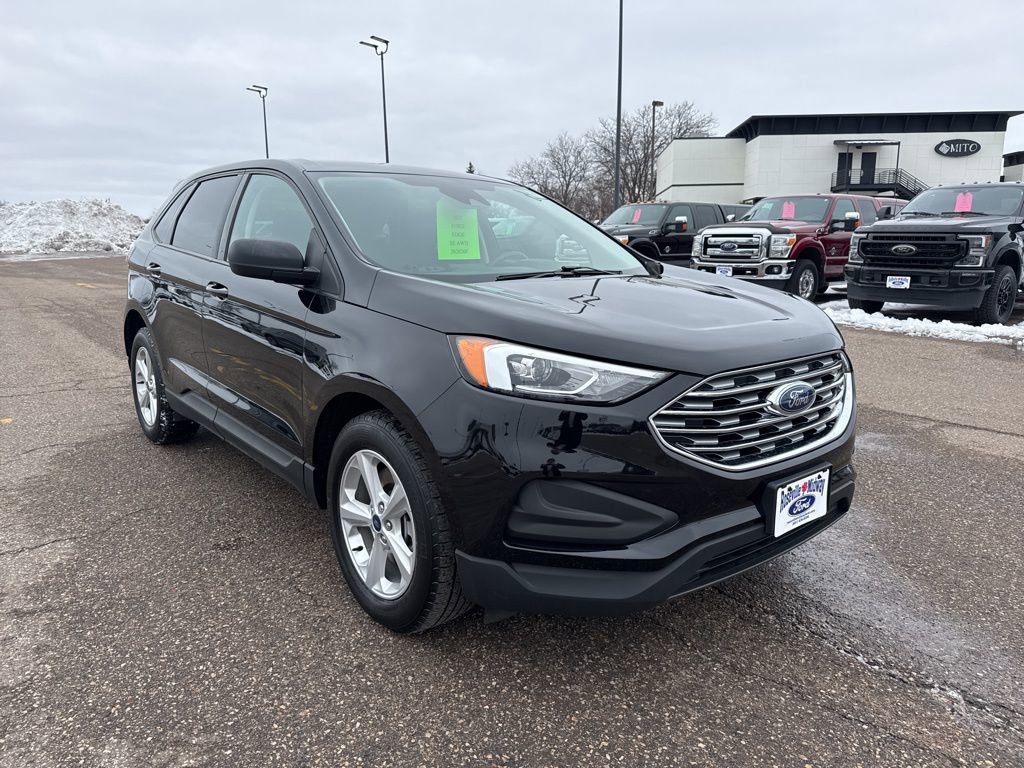 Used 2021 Ford Edge SE image 1