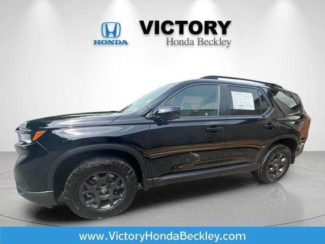 Used 2025 Honda Pilot TrailSport
