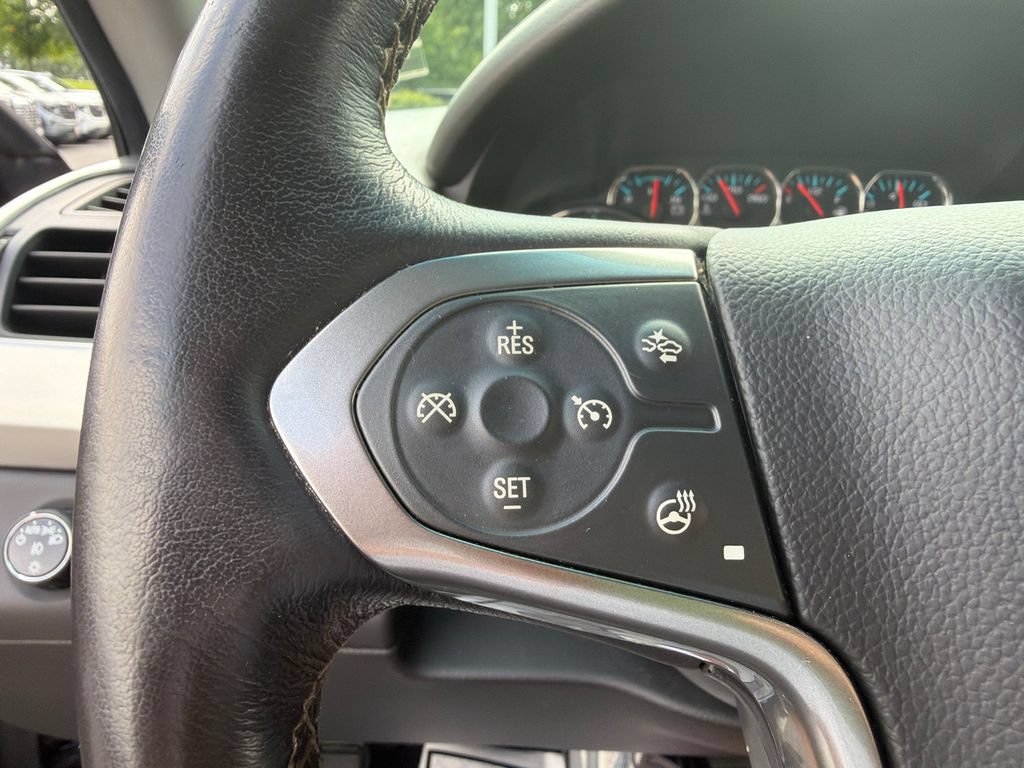 Used 2018 Chevrolet Tahoe Premier AWD/4WD image 25