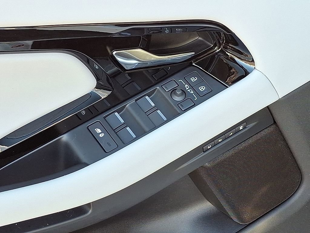New 2026 Land Rover Range Rover Evoque Dynamic SE image 8