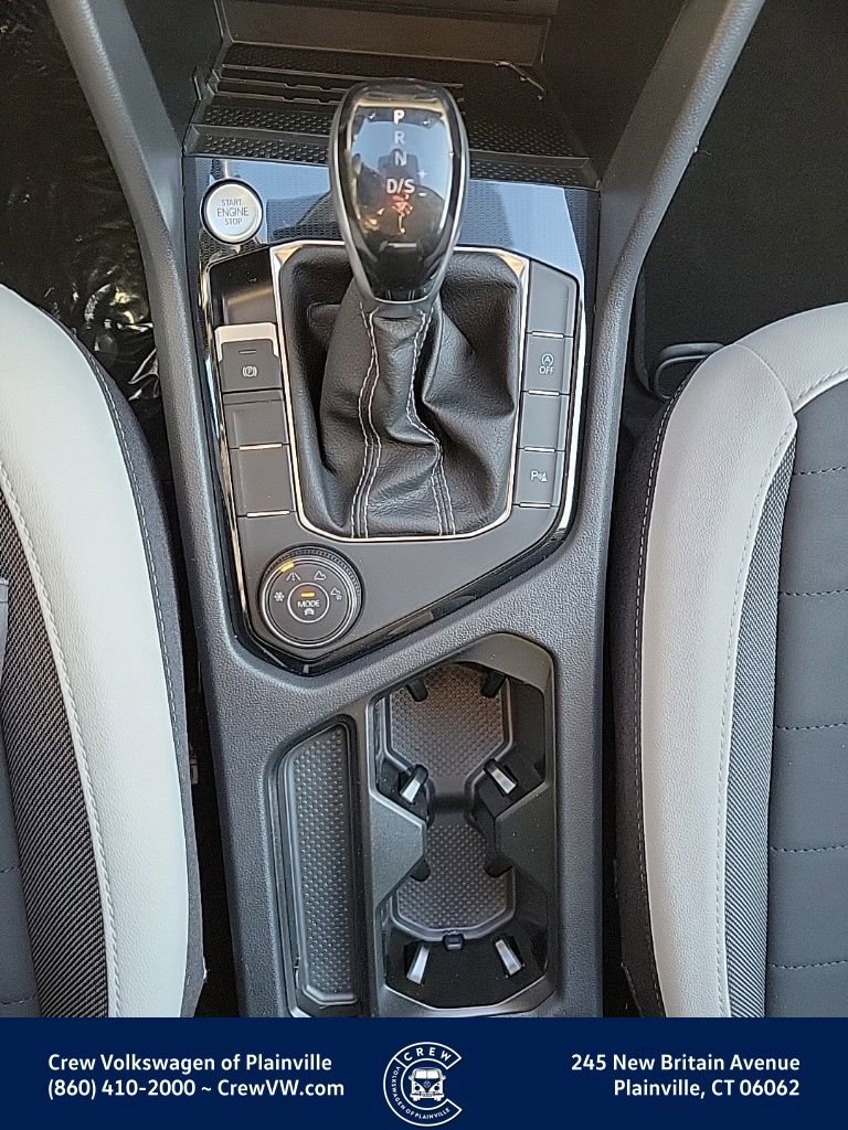 New 2026 Volkswagen Taos SE image 9