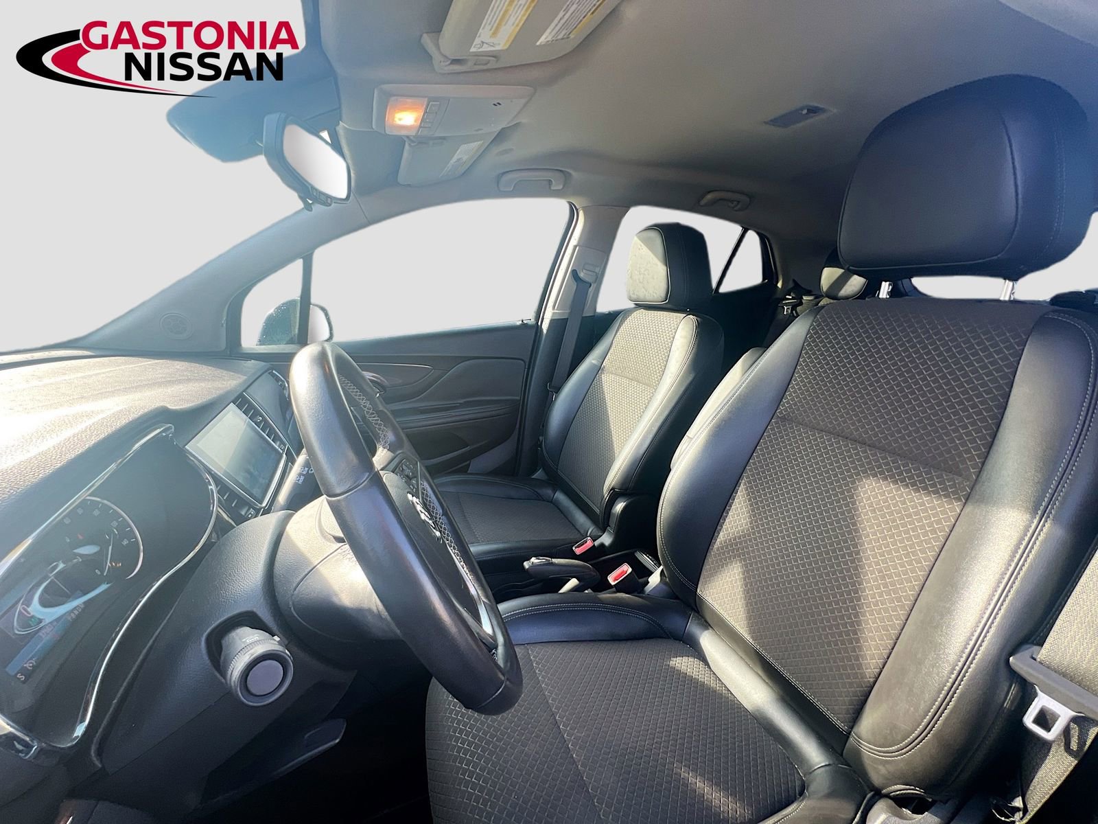 Used 2020 Buick Encore Preferred image 29