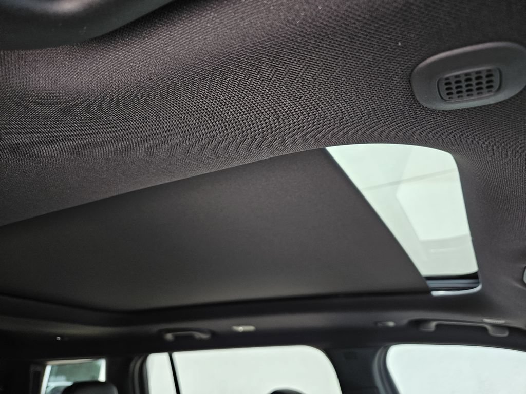 New 2026 Jeep Grand Cherokee L Limited AWD/4WD image 8