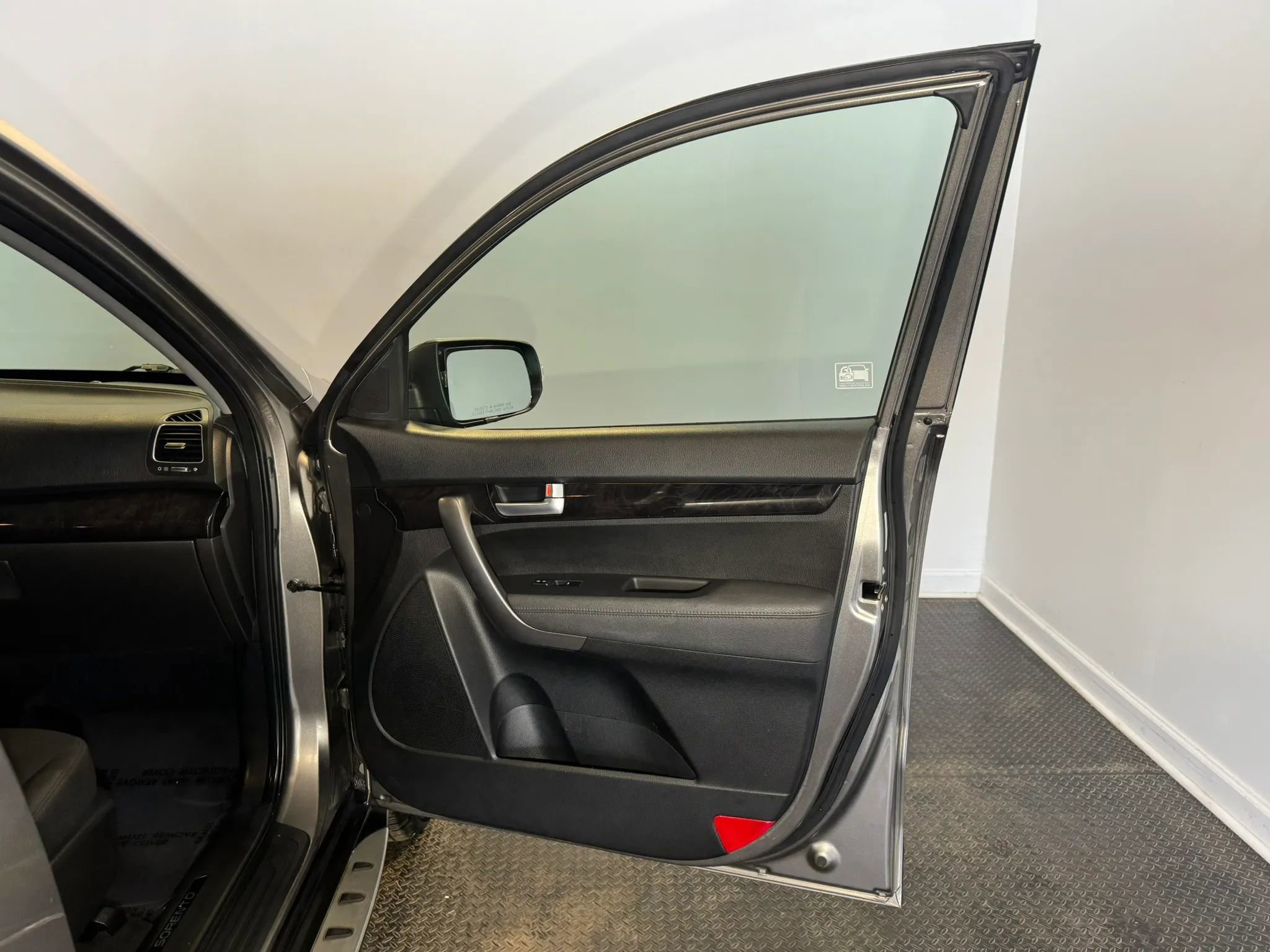 Used 2014 Kia Sorento LX image 21