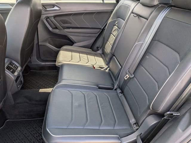 Used 2024 Volkswagen Tiguan SEL R-Line AWD/4WD image 31