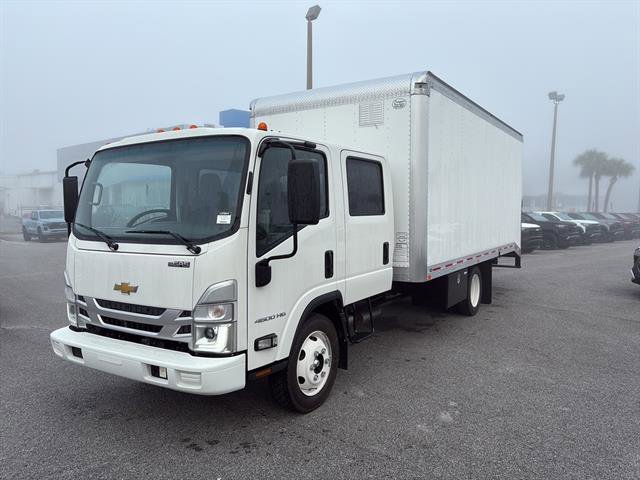 New 2025 Chevrolet Low Cab Forward image 3