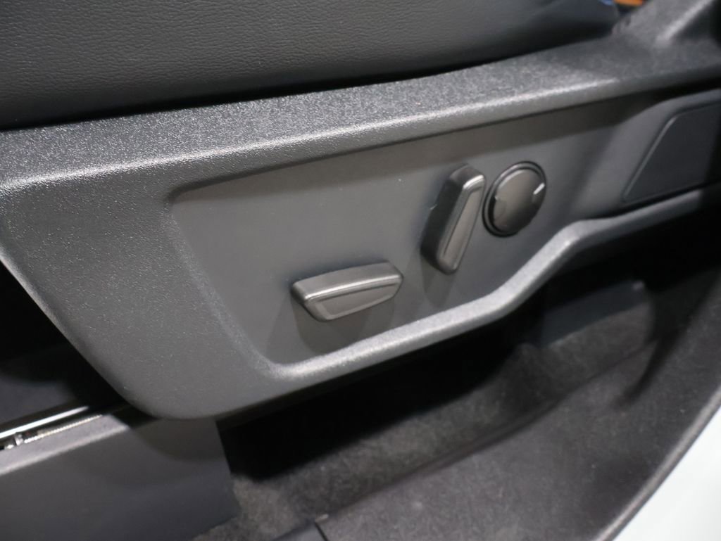 Used 2024 Ford Bronco Outer Banks image 11