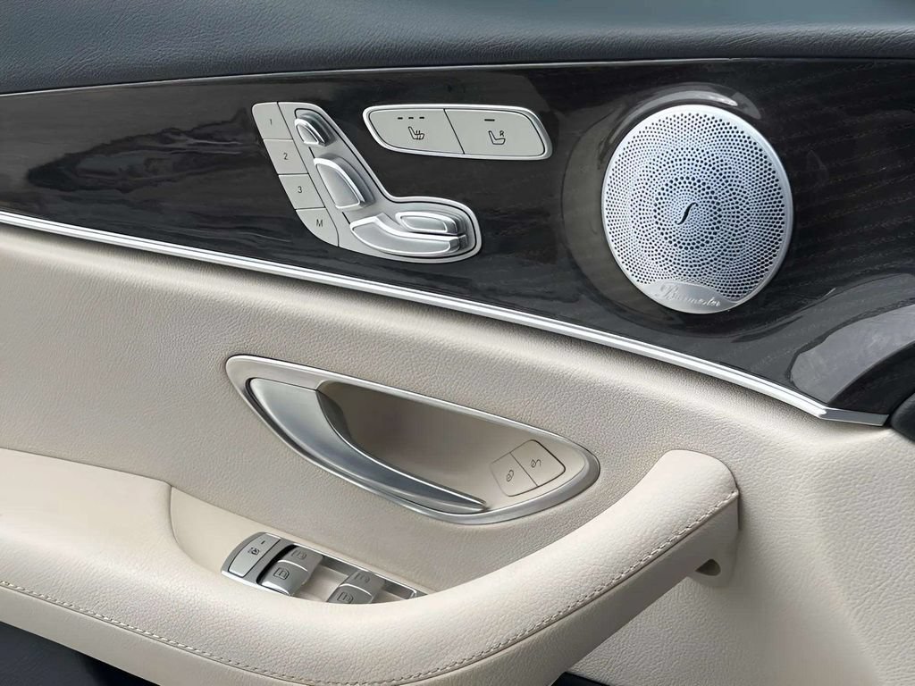Used 2019 Mercedes-Benz E 300 image 30