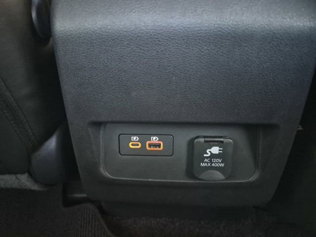 Used 2022 Nissan Frontier SV w/ SV Premium Package image 39