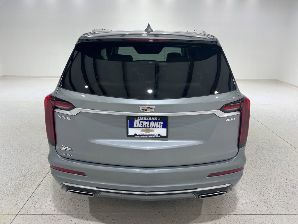 Used 2025 Cadillac XT6 Premium Luxury image 4