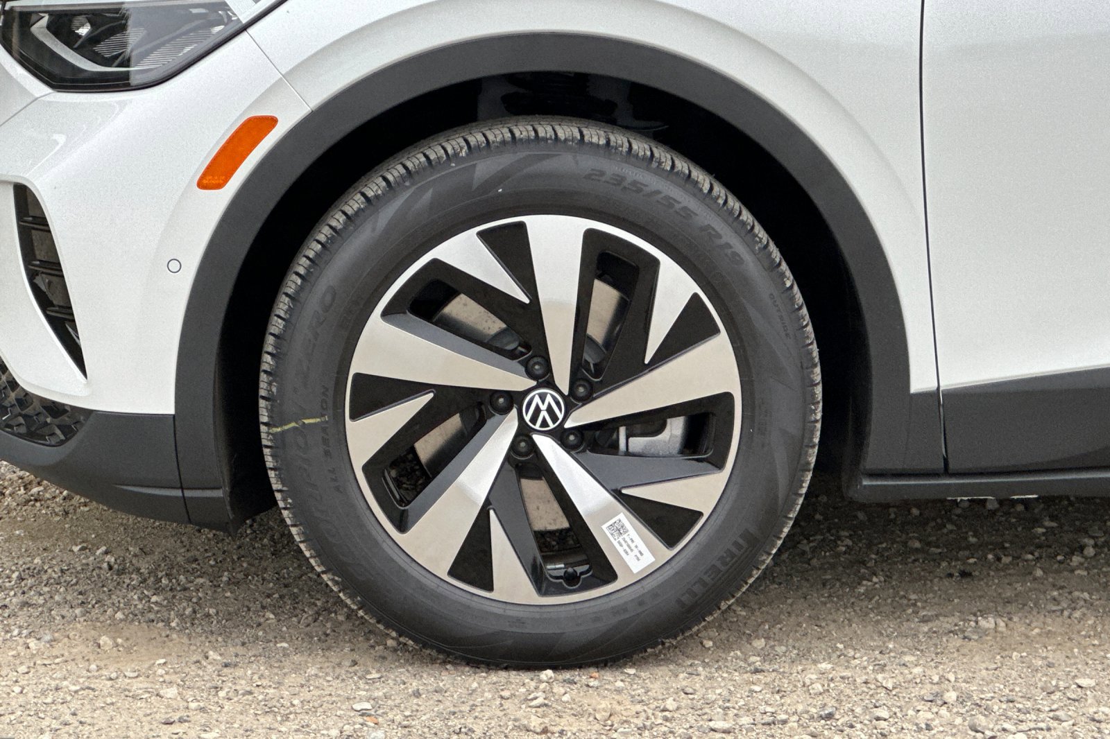 New 2026 Volkswagen ID.4 Pro image 26