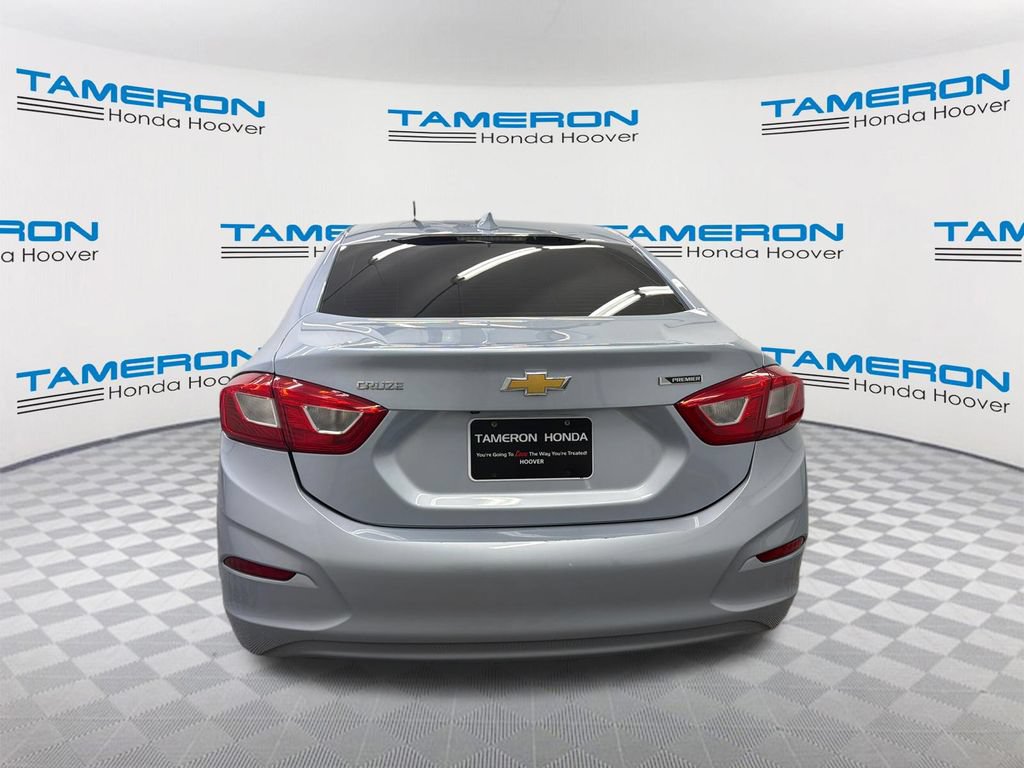 Used 2017 Chevrolet Cruze Premier FWD image 4