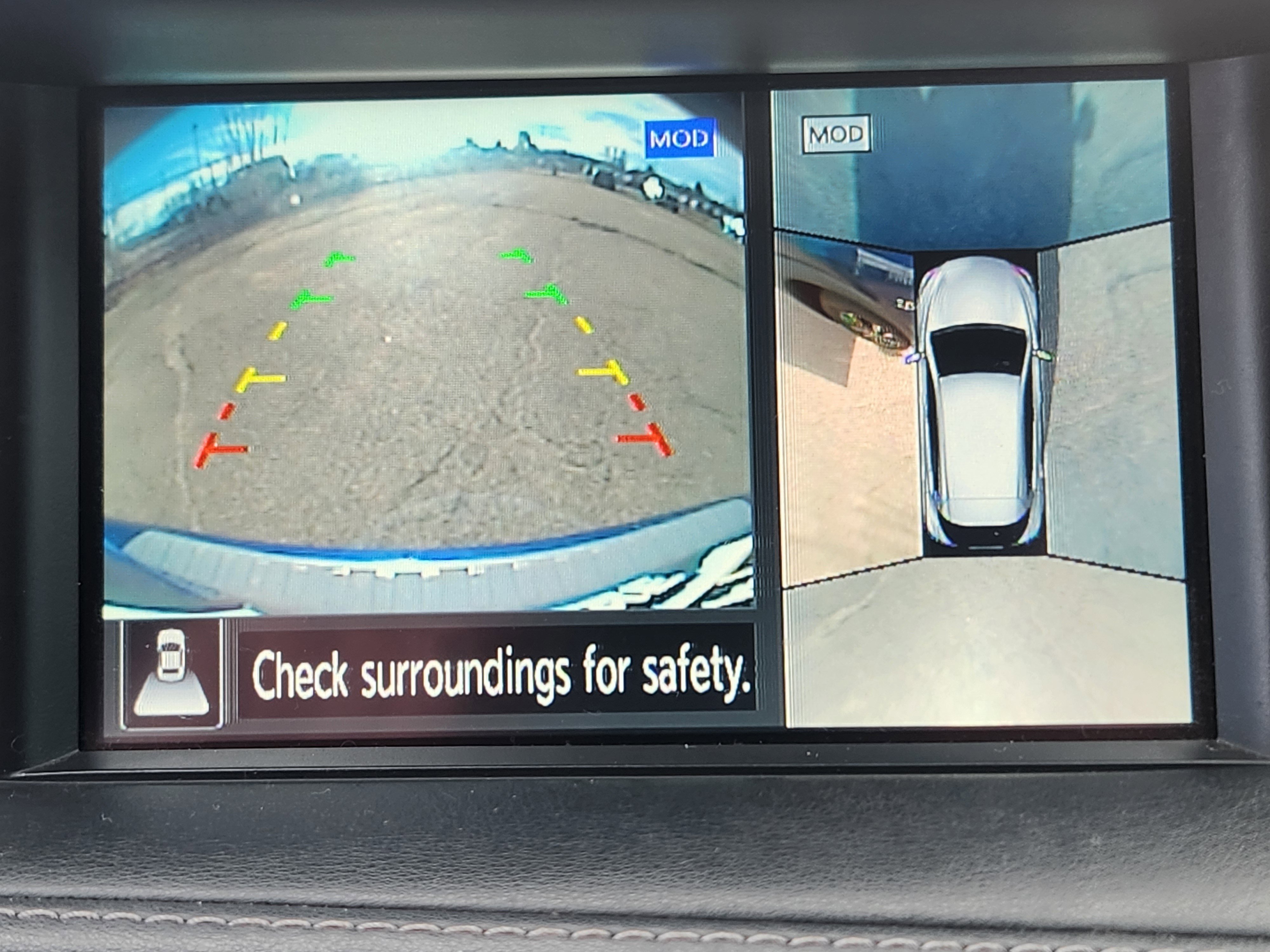 Used 2017 INFINITI QX30 Premium w/ Technology Package image 13