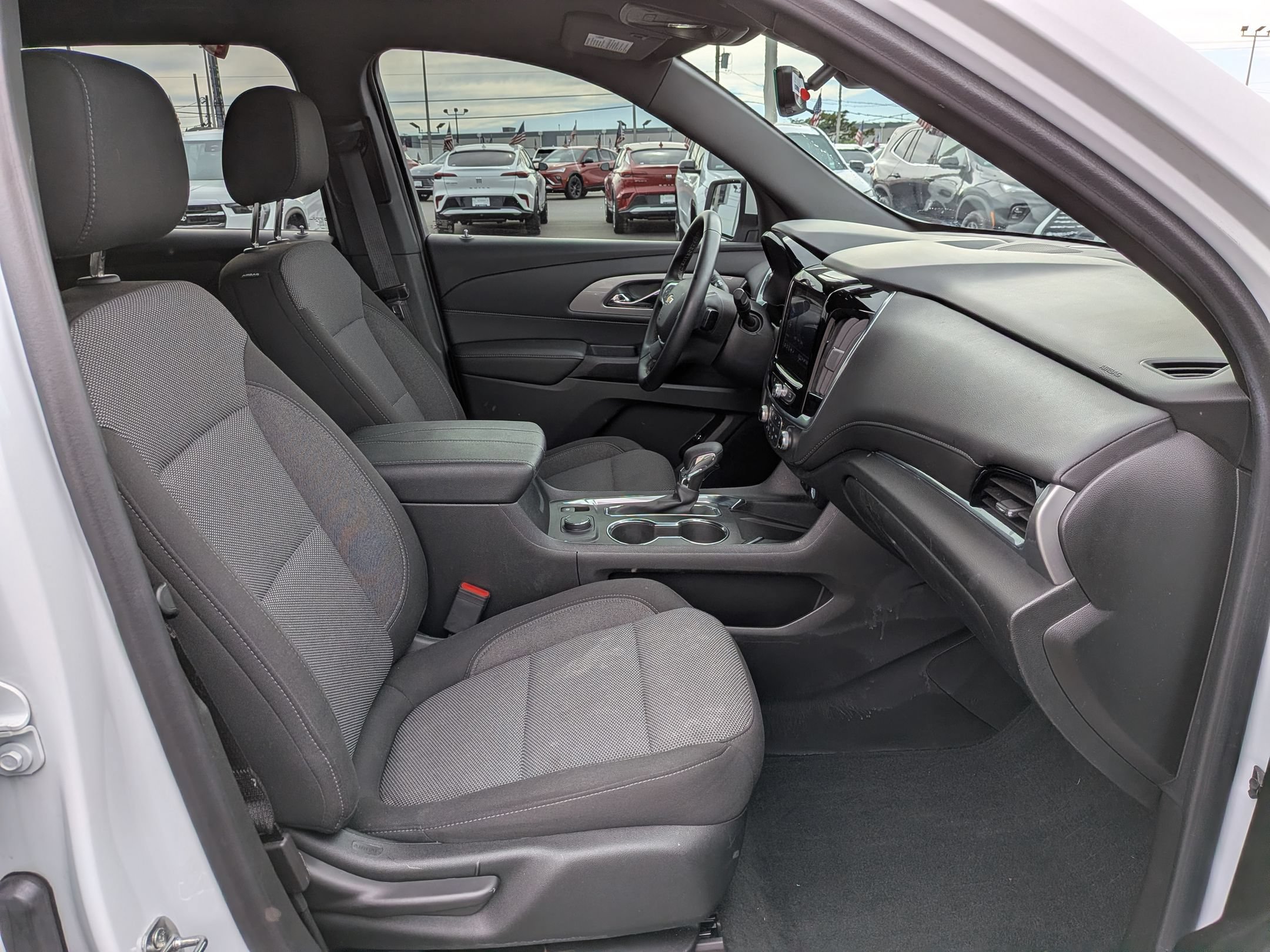 Certified 2023 Chevrolet Traverse LT w/ Rear Camera Mirror Package AWD/4WD image 27