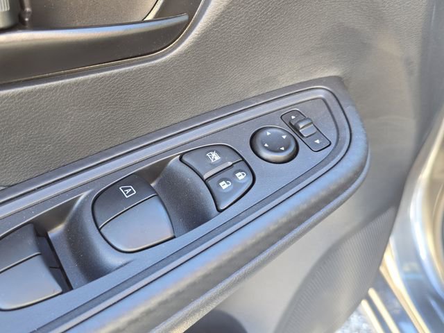 New 2025 Nissan Versa S w/ Trunk Package FWD image 21