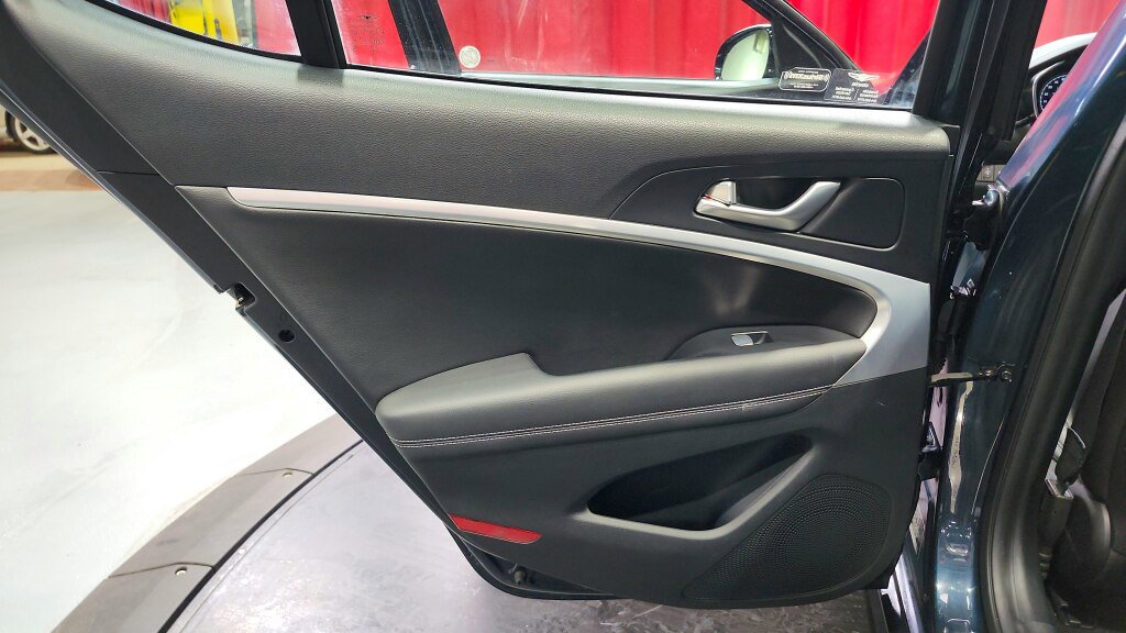 Used 2023 Genesis G70 2.0T AWD/4WD image 26