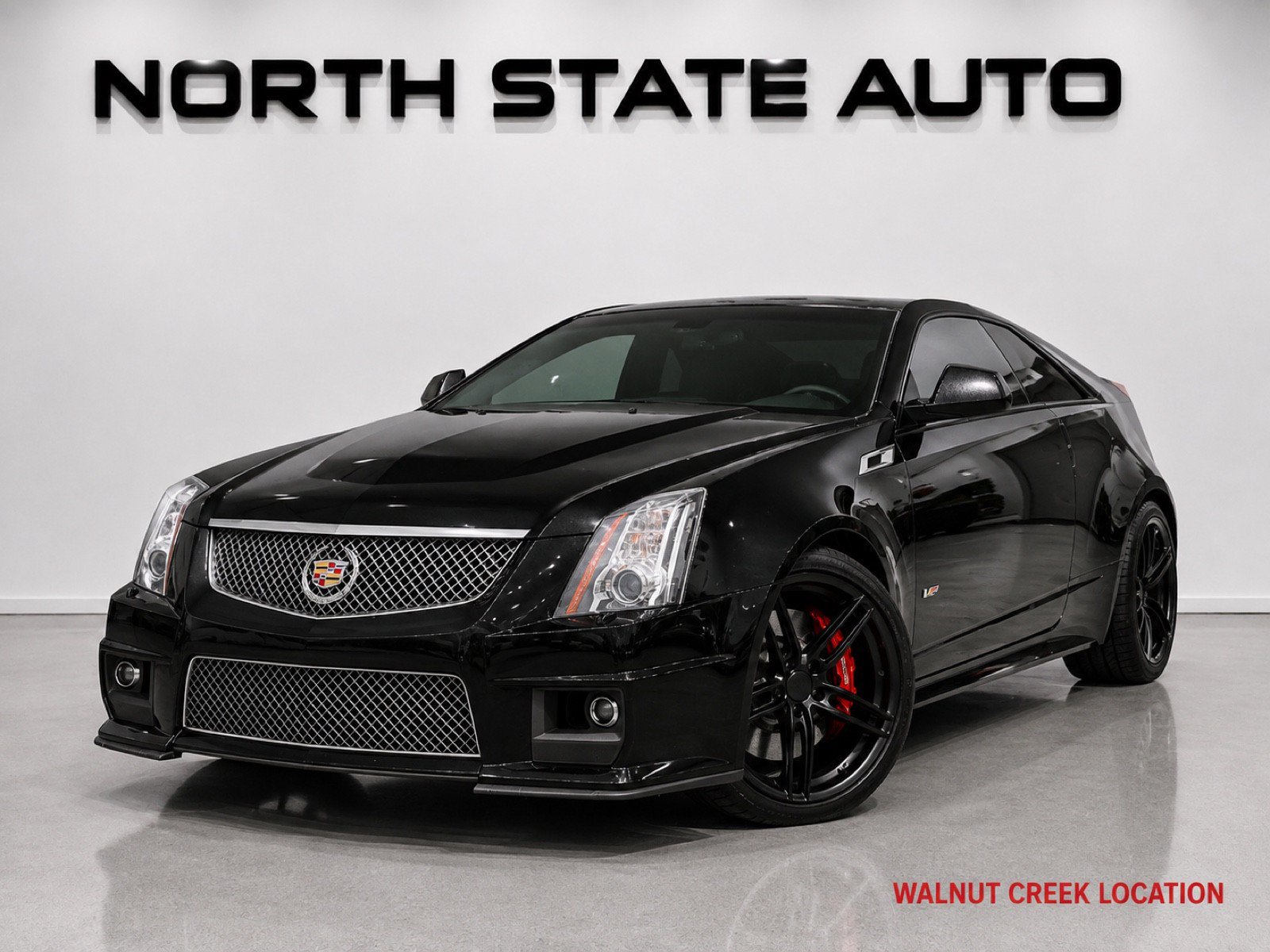 Used 2012 Cadillac CTS V Coupe w/ Wood Trim Package RWD video 1
