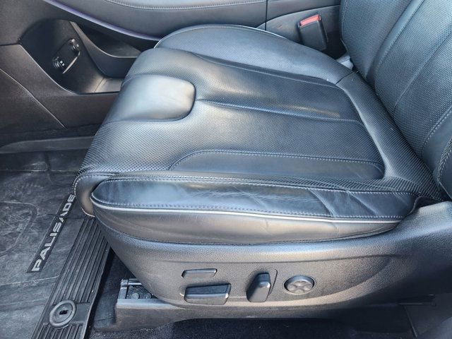Used 2021 Hyundai Palisade Limited image 25