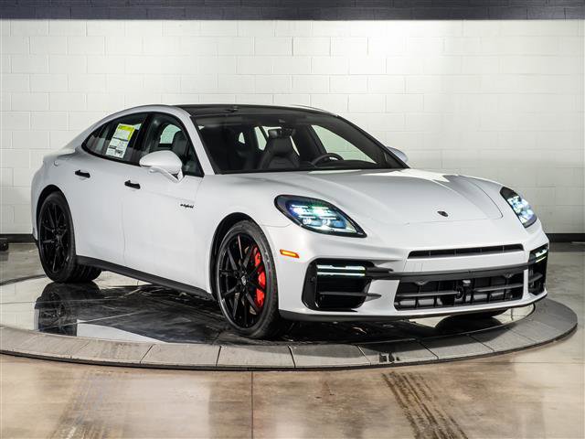 New 2026 Porsche Panamera Turbo image 7