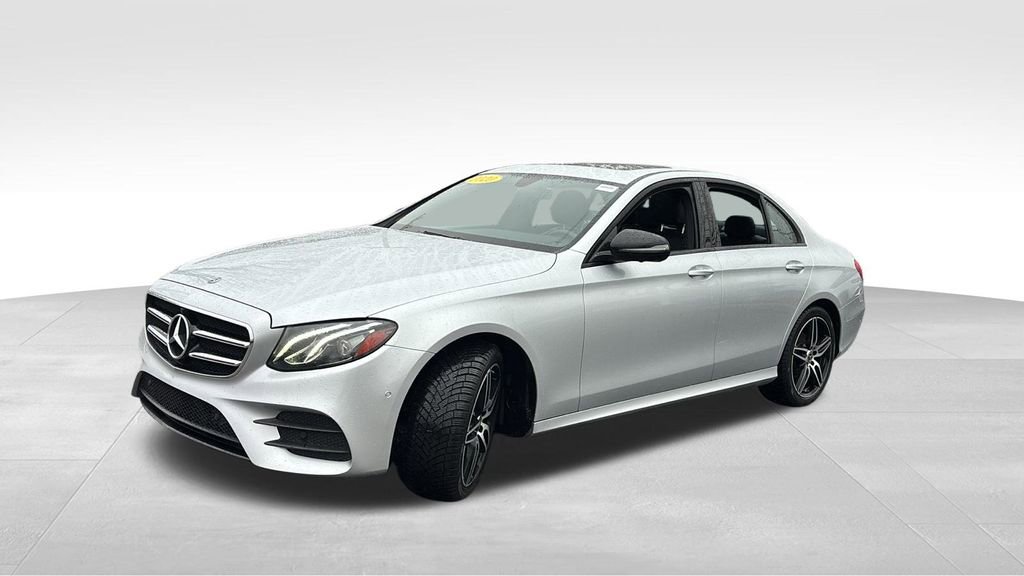 Used 2020 Mercedes-Benz E 350 4MATIC Sedan image 3