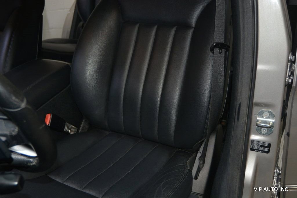 Used 2009 Mercedes-Benz R 320 BlueTEC 4MATIC image 15